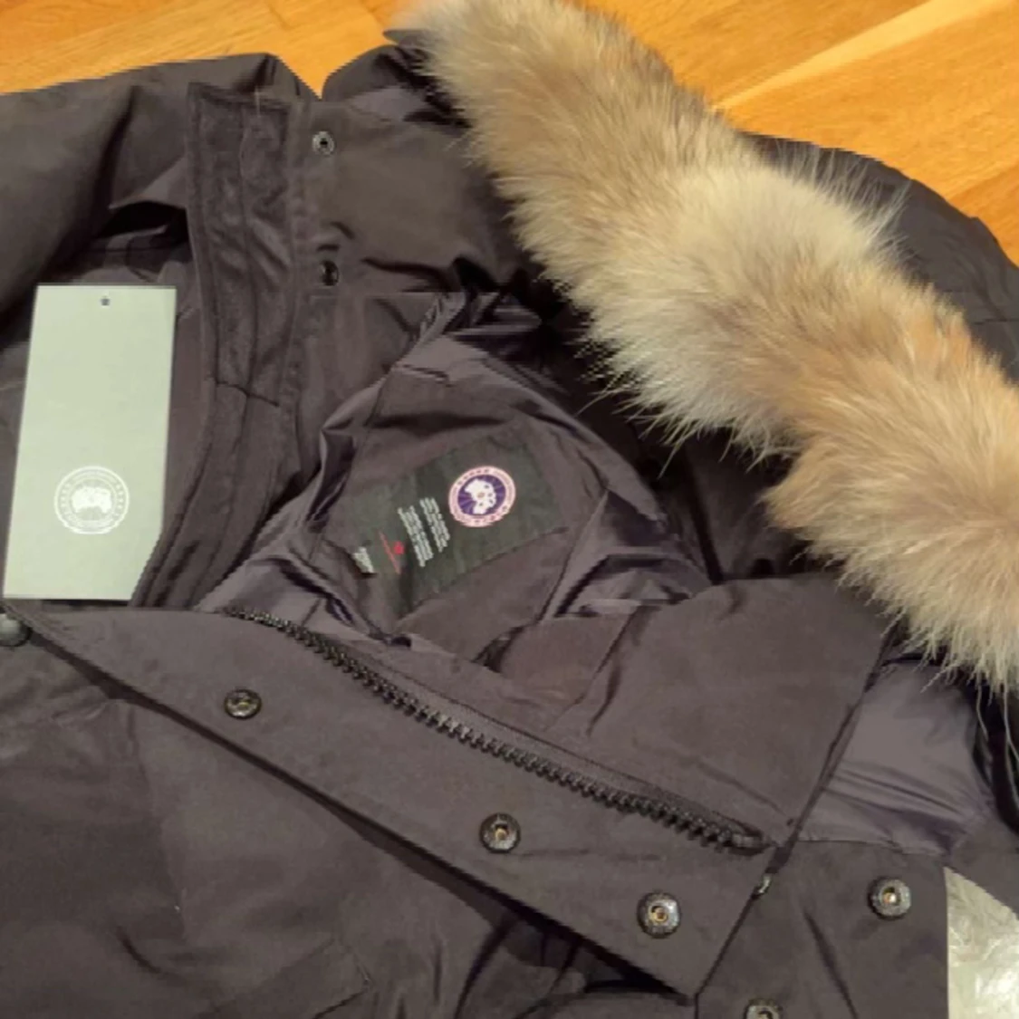 Canada Goose - 90