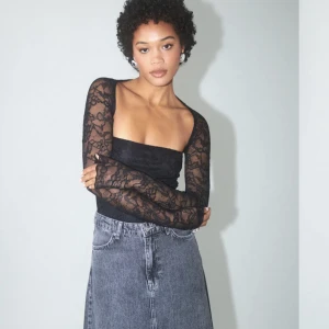 Spetstopp - Säljer denna fina topp från Gina tricot💕endast använd en gång men säljer då den inte riktigt kommer till användning