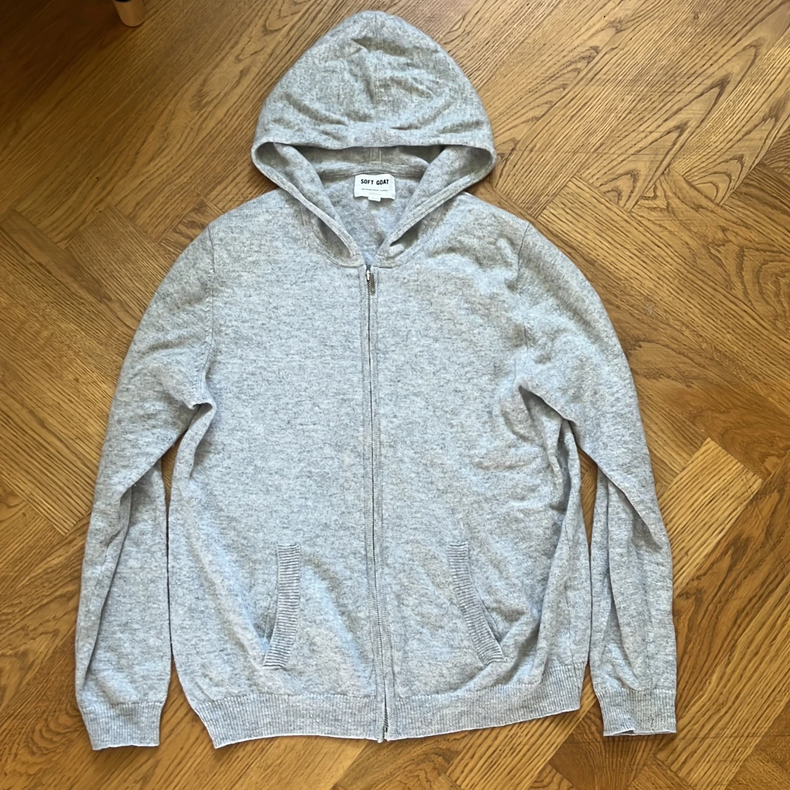 Soft goat zip tröja