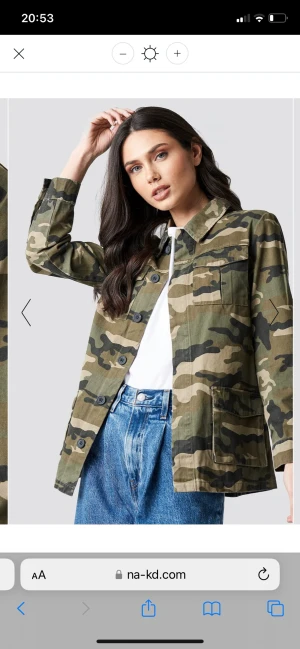 Jacka - Säljer min jacka från nakd, köpt secondhand sent i våras och använd en gång!! 