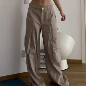 Baggy jeans bega - Midjemått: 40 cm Innerbenslängd: 77 cm