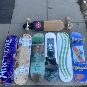 Skateboards några använda några inte.
