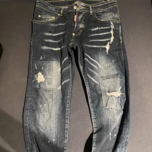 Dsquared jeans blåa  Använd 2 gånger Storlek S 