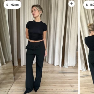 Djerfavenue kostymbyxor  - Day to day pants från djerfavenue i jättebra skick, nypris 1500kr. Modellen regular ☺️