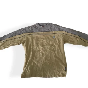 Vintage sweatshirt  - As snygg vintage sweatshirt perfekt till hösten😍🍂