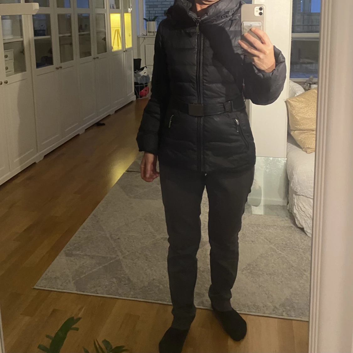 Svart dunjacka  - 90