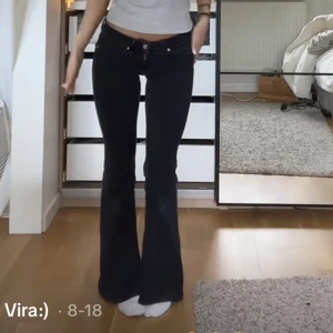 Only jeans - Low Waist jeans från only. Storlek 30/36 men passar 27-29 mer. Skriv för egna bilder💞 Ny pris 469 och ofta slutsålda. Jag är 175 och väldigt långa i benen