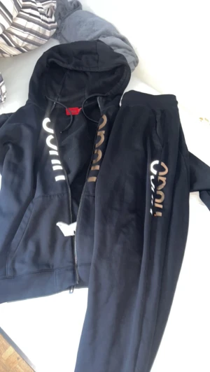 Tracksuit boss  - Passar L