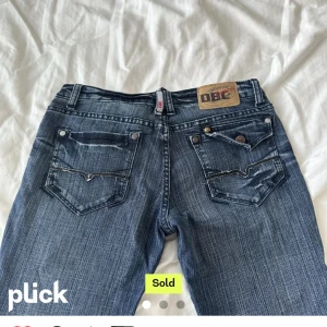 Snygga jeans  - Beställde här på plick men var tyvärr lite små på mig. Skriv vid frågor eller för egna bilder.💕💕