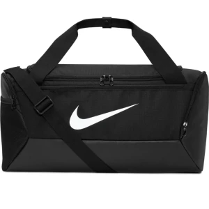 gymväska nike  - svart gymväska från nike. köpt för 400 säljer för 300 då den bara är använd ett fåtal gånger, kom privat för fler och egna bilder !!