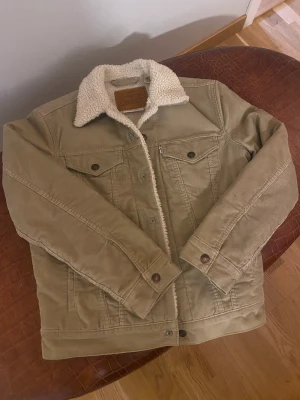 Fodrad Manchester Levis jacka - Nyckick 