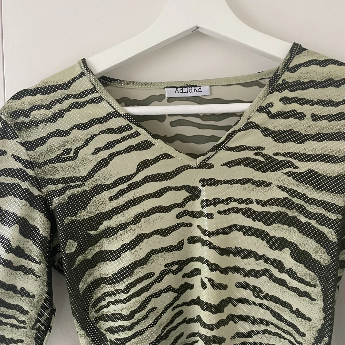 Xanaka ormmönster topp 🐍 - 90