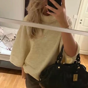 Stickad tröja - Trekvarsärmad tröja ifrån zara