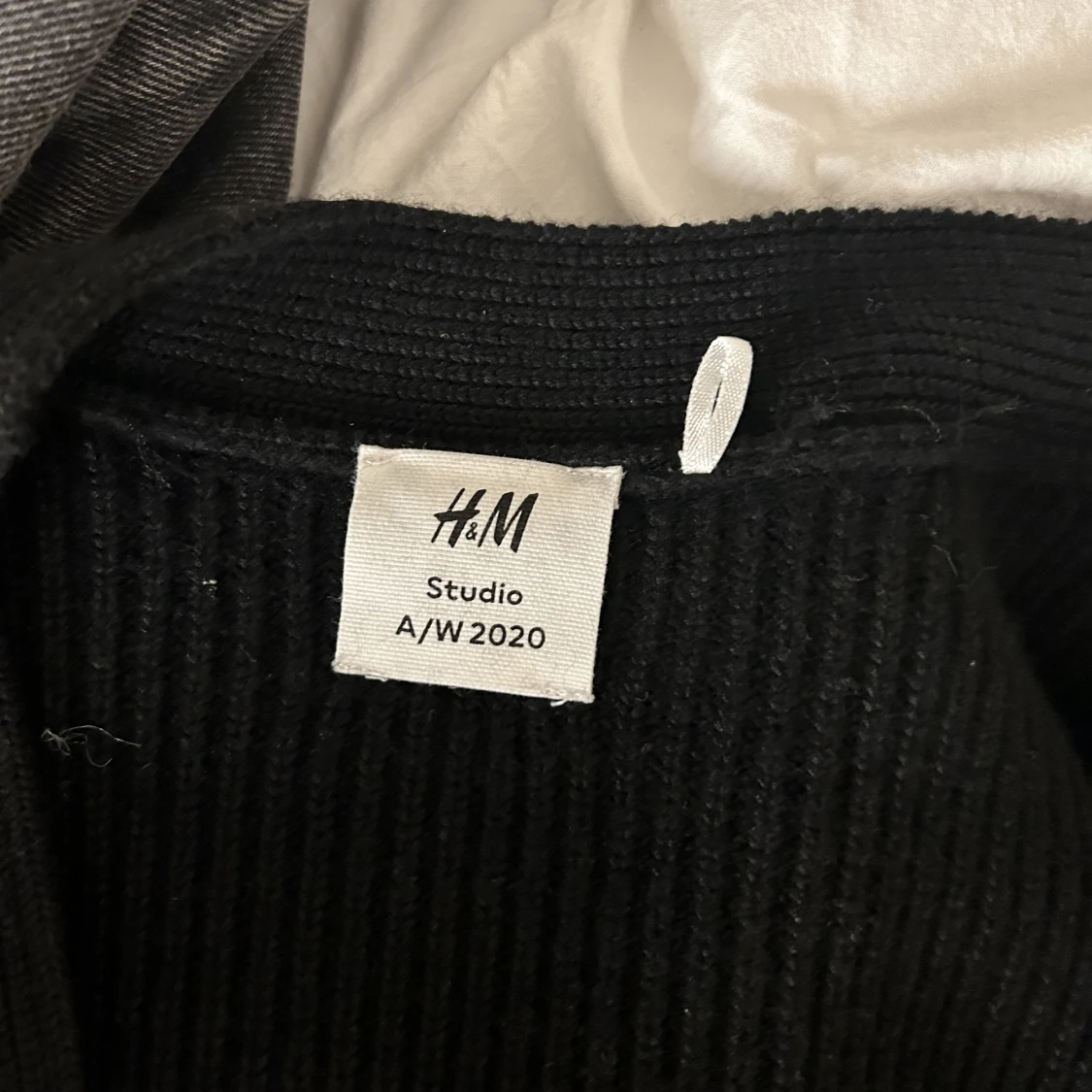 Hm stickad tröja  - 90