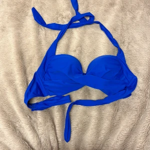 Ny bikinitopp - Helt ny bikinitopp som man knyter bakom nacken och ryggen💙