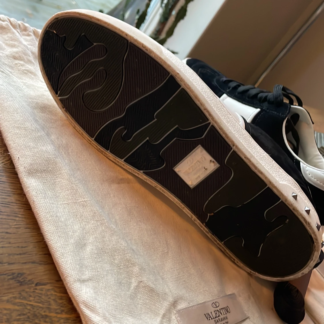 Valentino - fri frakt  - 90