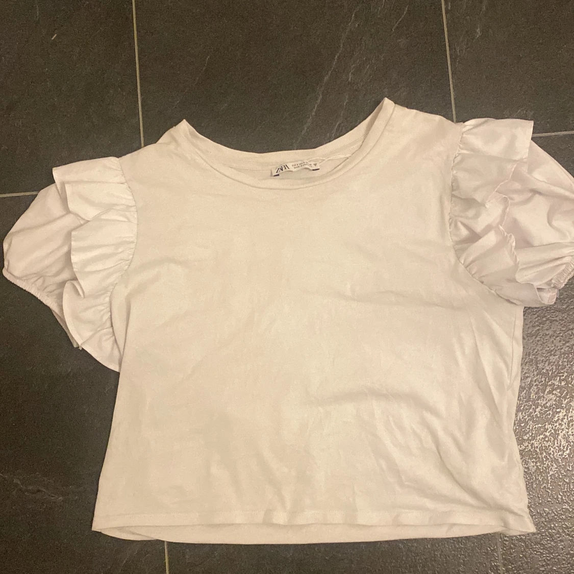 Vit puffärmad topp 🤍 - 91