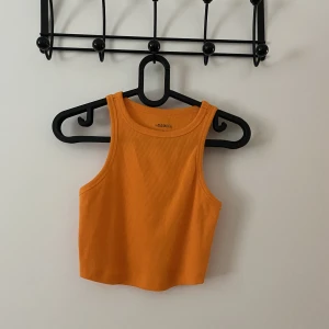 Crop Top  - Aldrig använd 