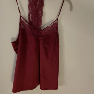 Siden linne - Rött siden linne