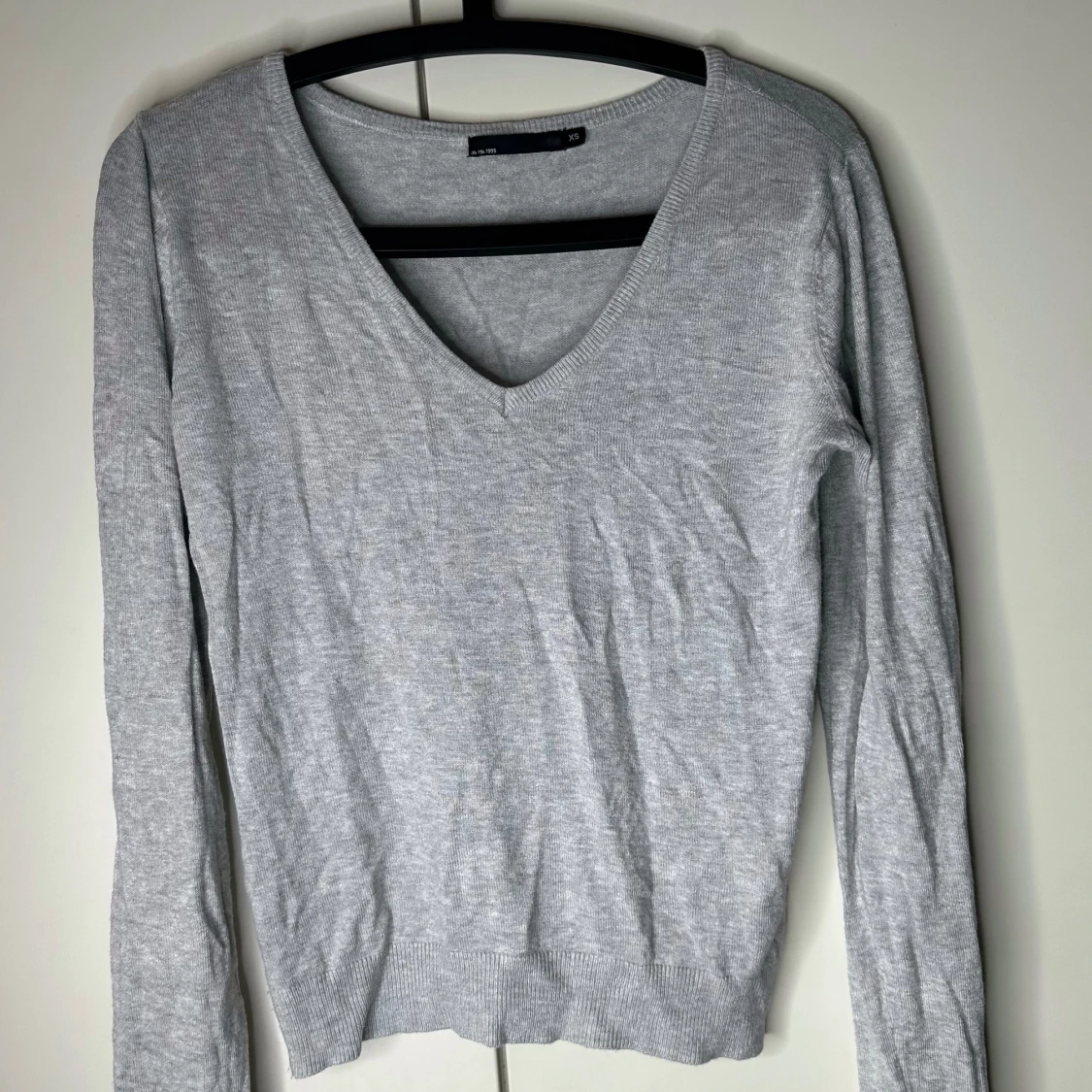 Stickad grå tröja 