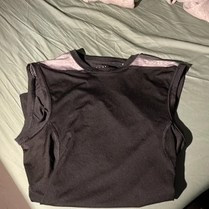 Adidas techfit compression linne gym tröja - Storlek S  Buren få tal gånger   För liten för mig