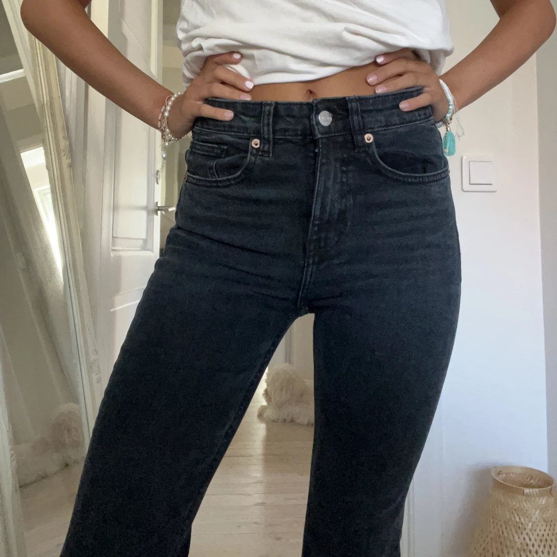 Gråa jeans med kortare ben - 90