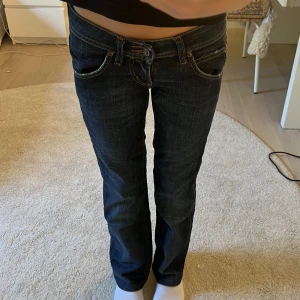 Lee jeans - Snygga jeans från Lee🙌🏻pris kan diskuteras använd gärna köp nu funktionen💗