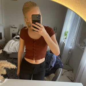 Topp - Söt roströd topp, ribbad💘💘 bra skick!