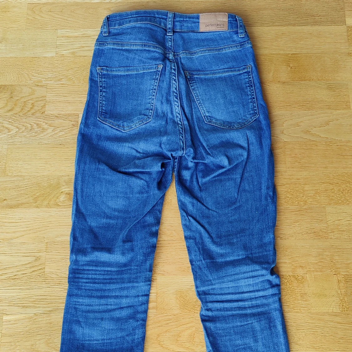 Ljusblåa skinny jeans  - 90