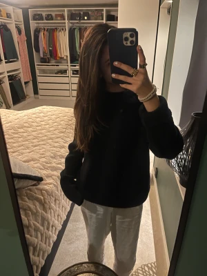 Stickad tröja - Säljer min stickade tröja som inte kommer till användning hos mig tyvärr❤️