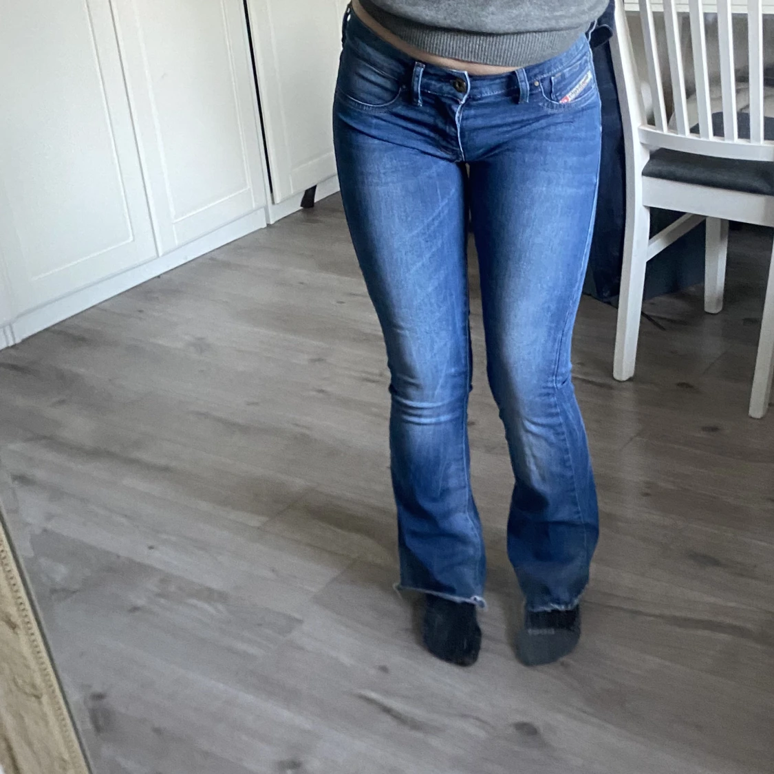 Low waisted bootcat jeans