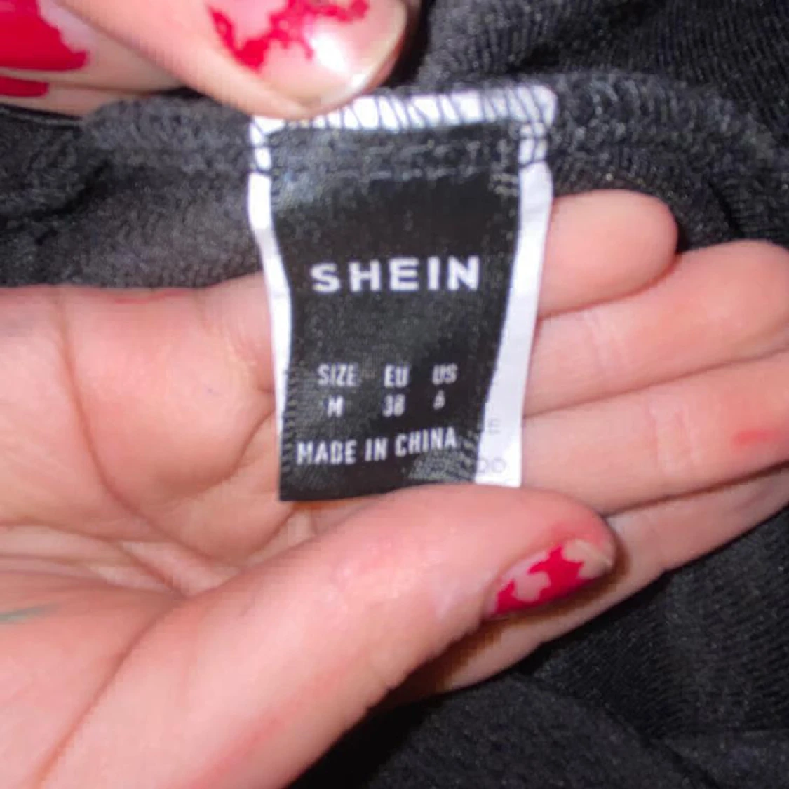 Svart kjol från shein  - 90