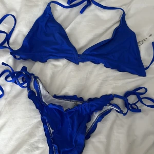 Blå bikini  - Bikini från shein, storlek M men sitter som S🤍bara testat. 85kr inkl frakt!