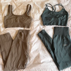 Träningskläder ICIW, Aimn, Stronger - Set från ICIW, storlek S, 450kr.  Set från Aimn, storlek S, 350kr. Tights från Stronger, 250kr. 