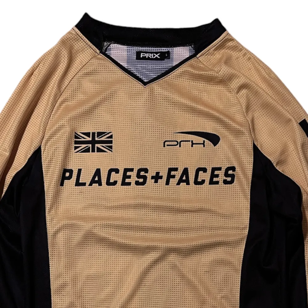 Places + faces 10th yr anniversary collab med prix workshop Size L = Male M. Hoodies.