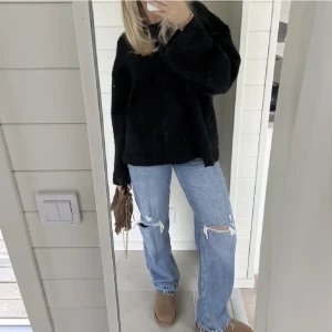 Zara jeans - Jättefina jeans från zara, köpta här på plick men var tyvärr förstora💓