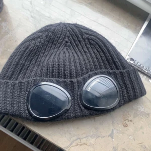 Cp company  - Möts i Göteborg priset sänks Max till 700-650 och tar emot byten också 