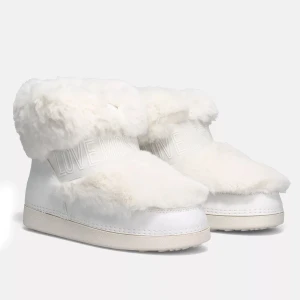 LOVE MOSCHINO snow boots - 9/10 skick, Postas, frakt ingår i priset