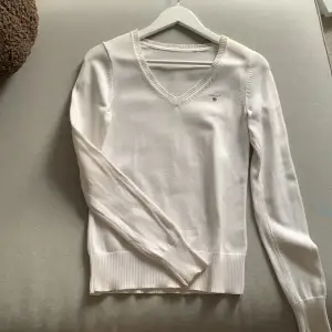 Fin vit gant tröja med v ringning storlek s. 🫶🏻