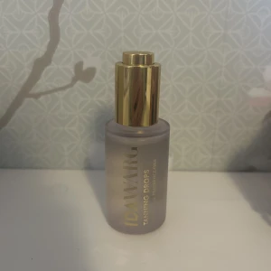Tanning drops - Säljer eftersom det aldrig kommer till användning 💞 80kr + 45kr frakt ⭐️