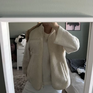 Fleeceväst - Jätte snygg flecceväst! Jätte bra skick, inga slitningar!💞