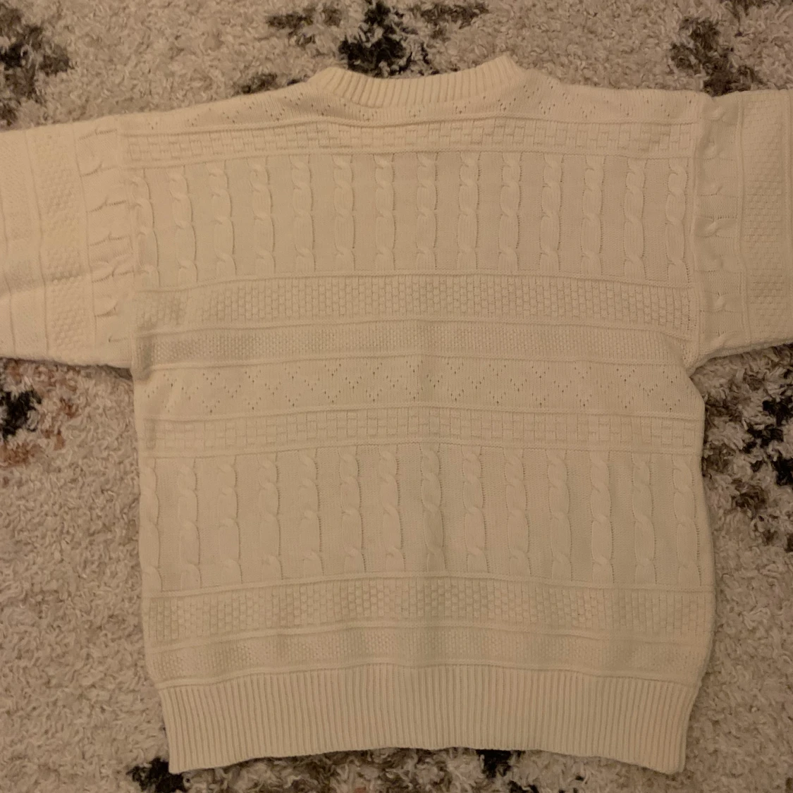 Stickad tröja - 90