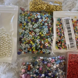 Pärlor 🩷 - Jättefina🤗. Fri frakt på dessa i en vecka nu! 