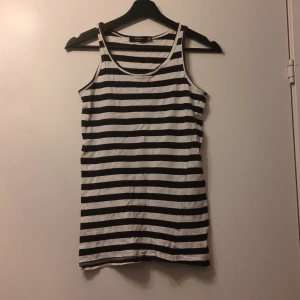 Randigt linne - Fint skick