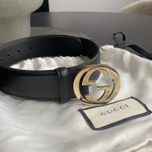 Gucci-skärp - Nypris ca 3400kr, säljer för 2000. Inte kommit till användning på ett tag, men är i väldigt bra skick!