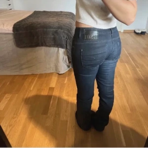 Low waist g star jeans - Väldigt låg midjade jeans från g star. Säljer dem då de inte passar.