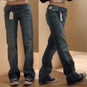lågmidjade supersnygga BDG jeans köpta på urban outfitters för ca 750 kr 💕superbra skick! säljer för att de är lite för stora 🫶