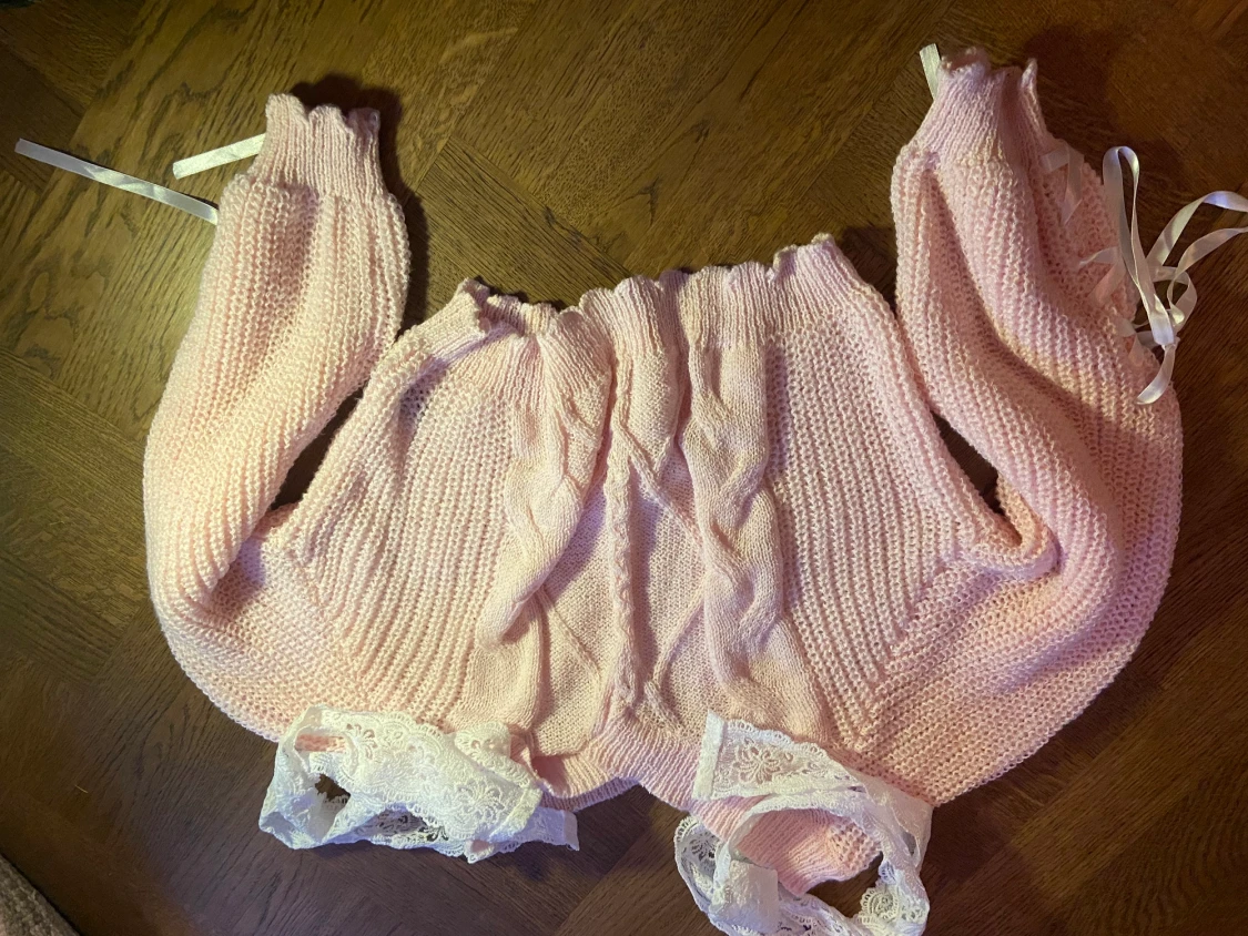 off shoulder stickad