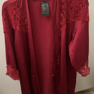 Röd kimono från H&M