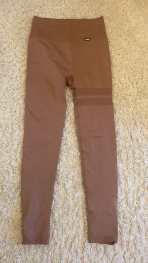 Brun/beige stronger tights! - Oanvända, endast provade. Storlek S. Nypris: ca 600-700kr 